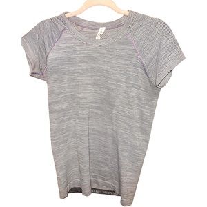 lululemon black and white striped swiftly tech size 6